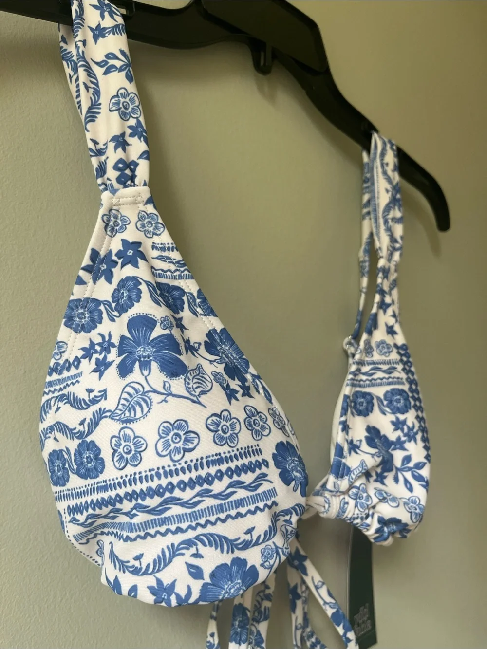 Wild Fable White and Blue Floral Triangle Bikini Top Large